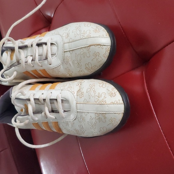 Adidas Golf shoes - Picture 2 of 5